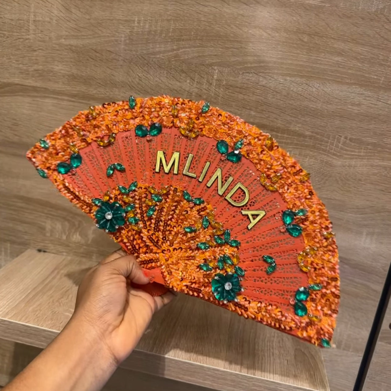 Chic En Silk - Bespoke Handcrafted Bridal Fan