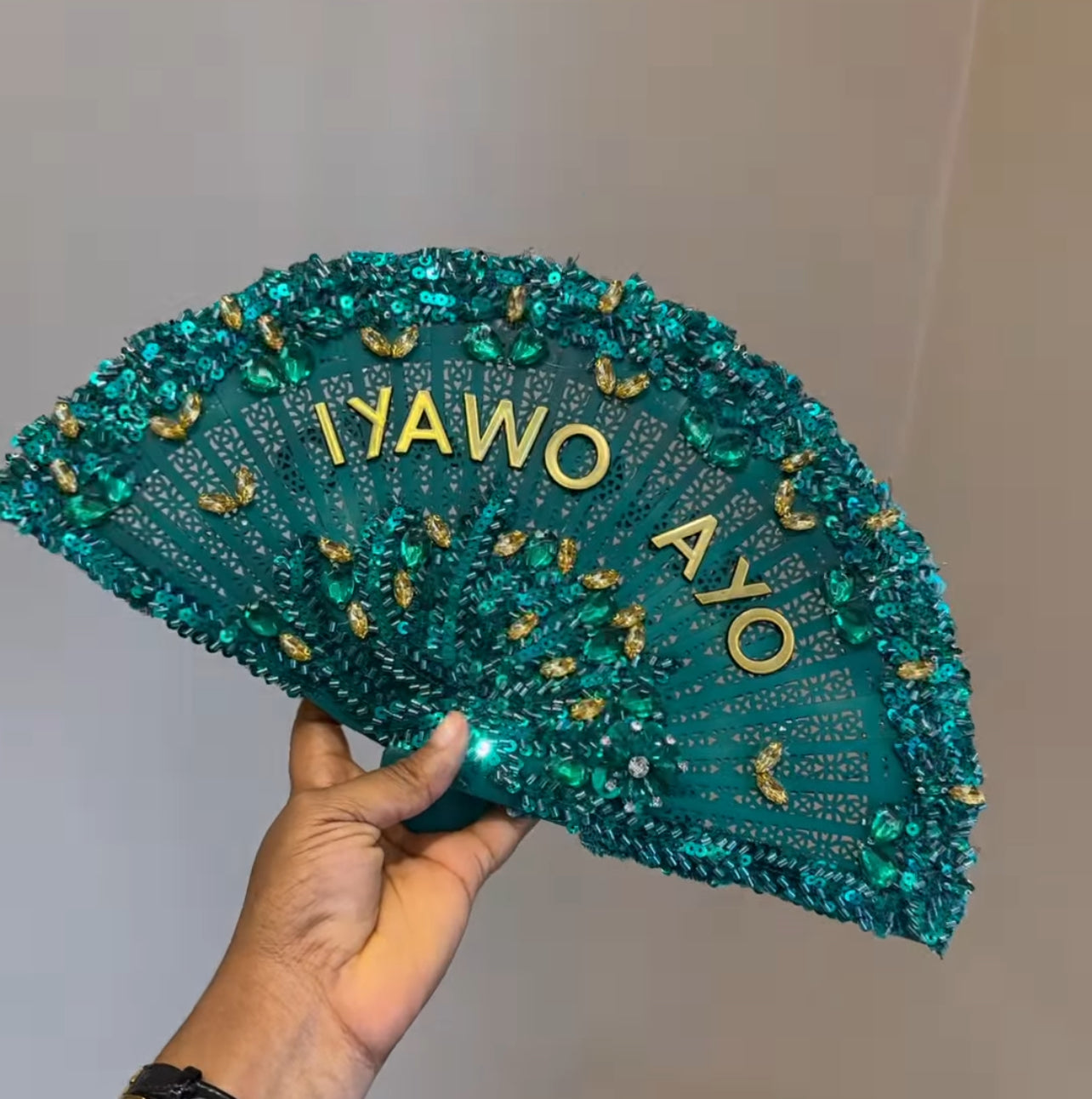 Chic En Silk - Bespoke Handcrafted Bridal Fan