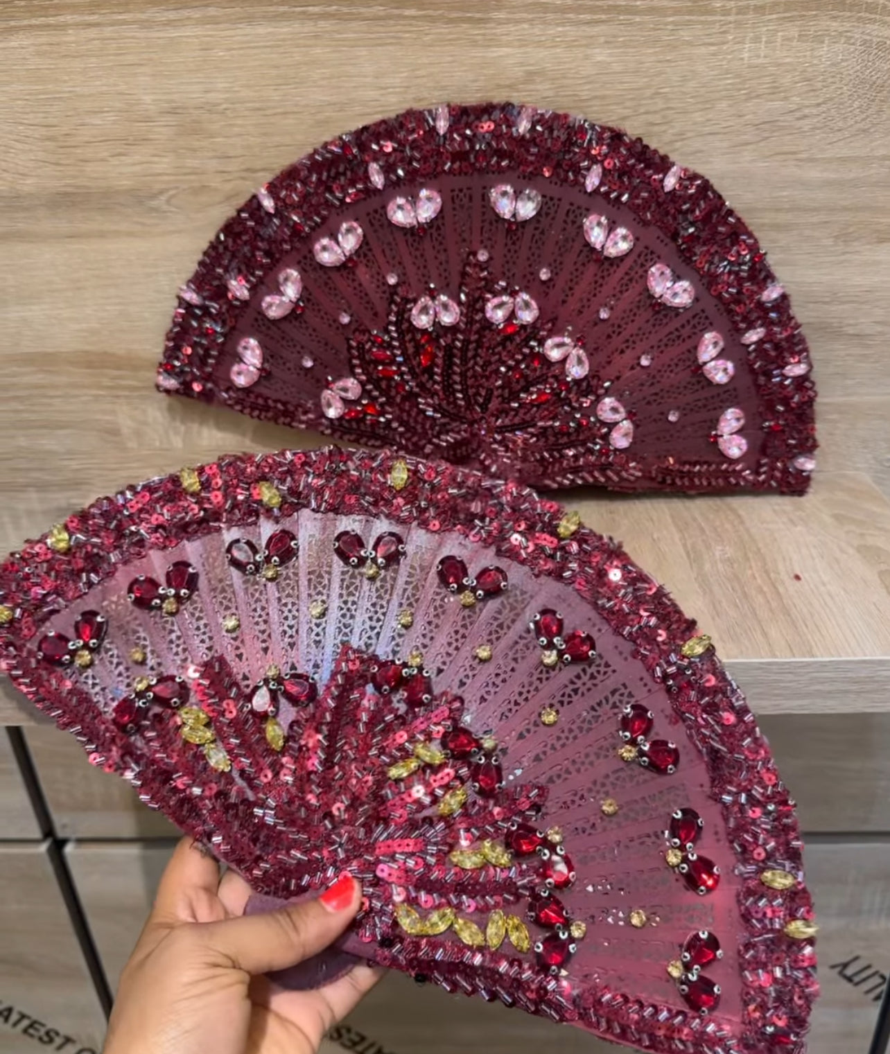 Chic En Silk - Bespoke Handcrafted Bridal Fan