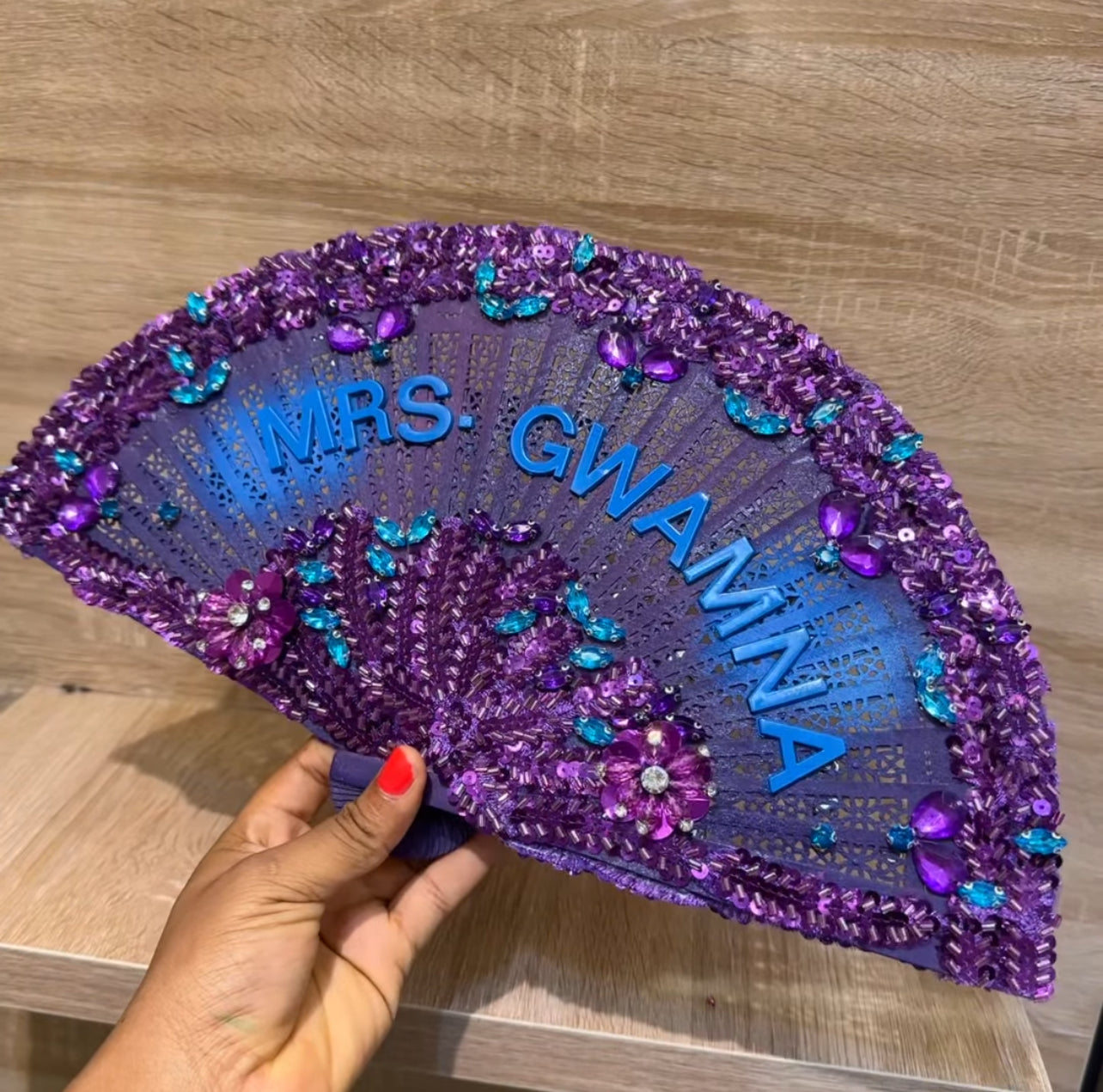 Chic En Silk - Bespoke Handcrafted Bridal Fan